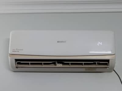 Urgent Sale! 1 Ton AC In 100% Working Condition - No Work Required