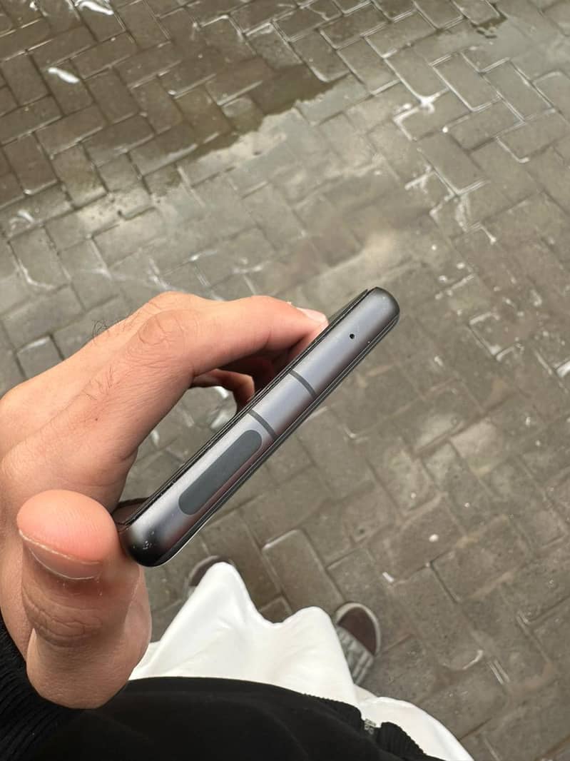 Google Pixel 7a 5
