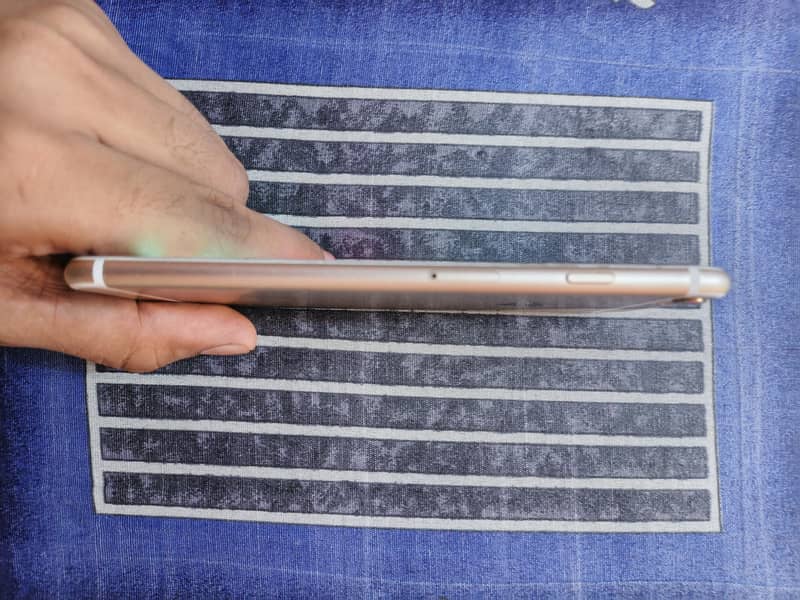 Apple iPhone 6 Plus 2