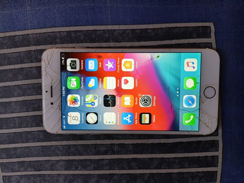 Apple iPhone 6 Plus 5