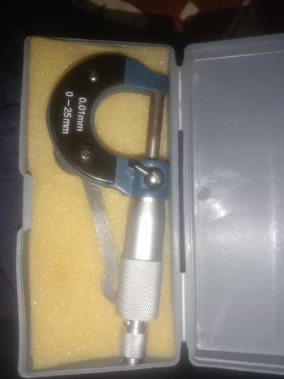 Micrometer 0-25mm  (screw gauge