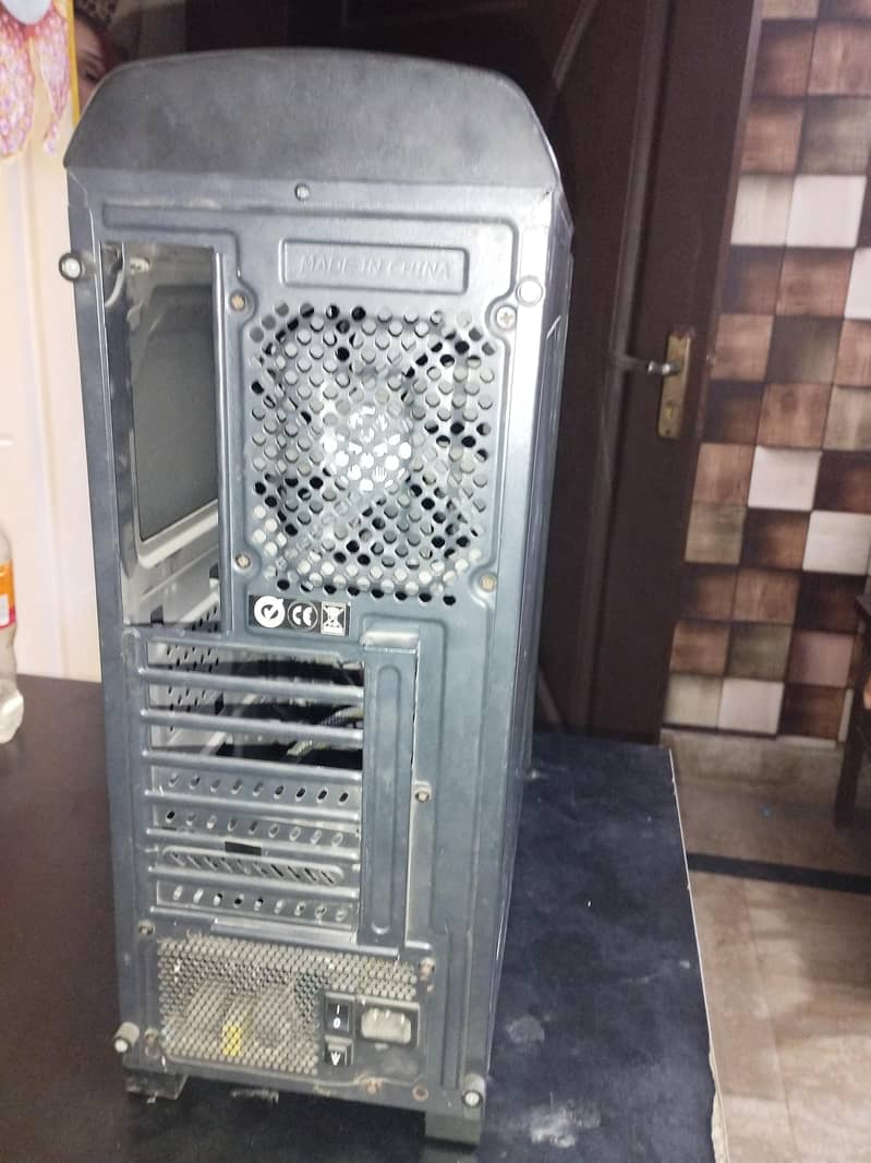 Gaming PC case 3