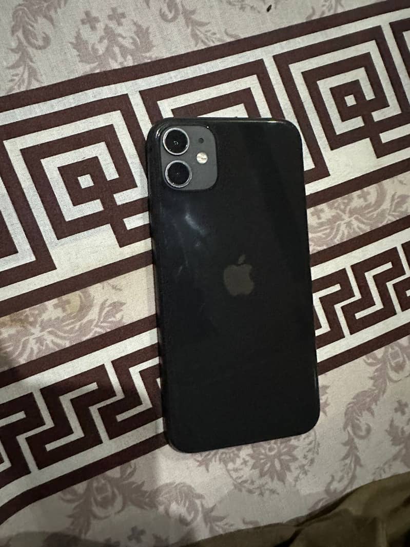 Apple iPhone 11 4