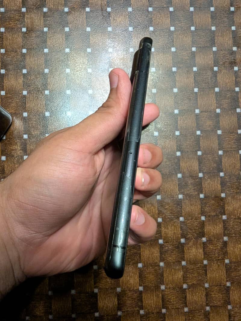 Google Pixel 7 4