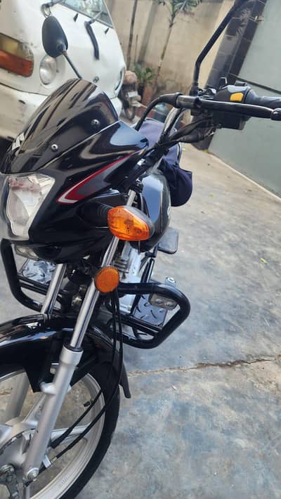 Suzuki 110 2025=7=5 new bike first owner