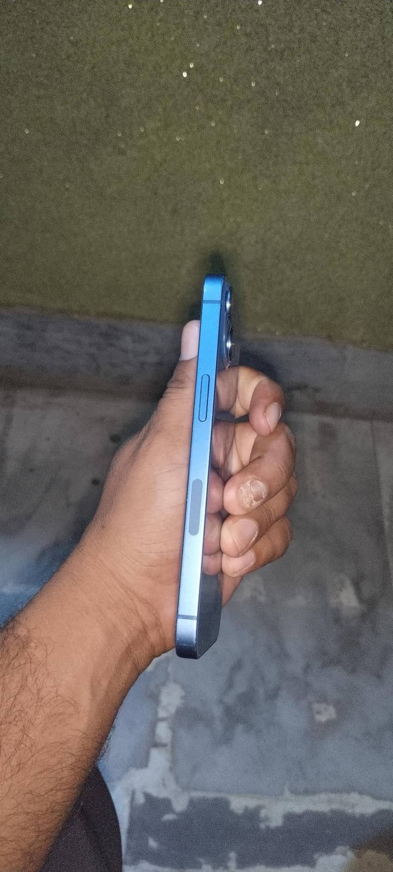 Apple iPhone 13 1