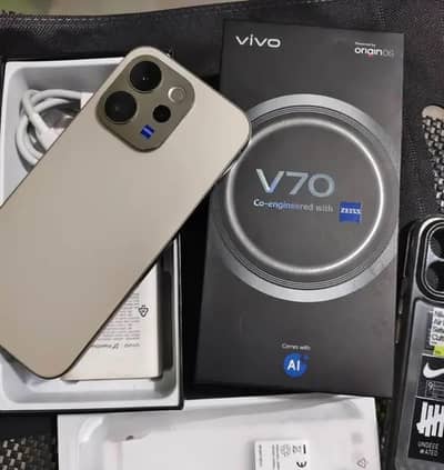 Vivo v70 5G 12/512 Complete Box Urgent Sale Connect What S App Number