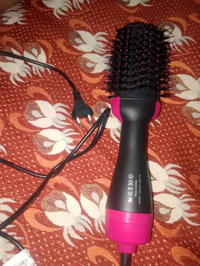 Blow dryer