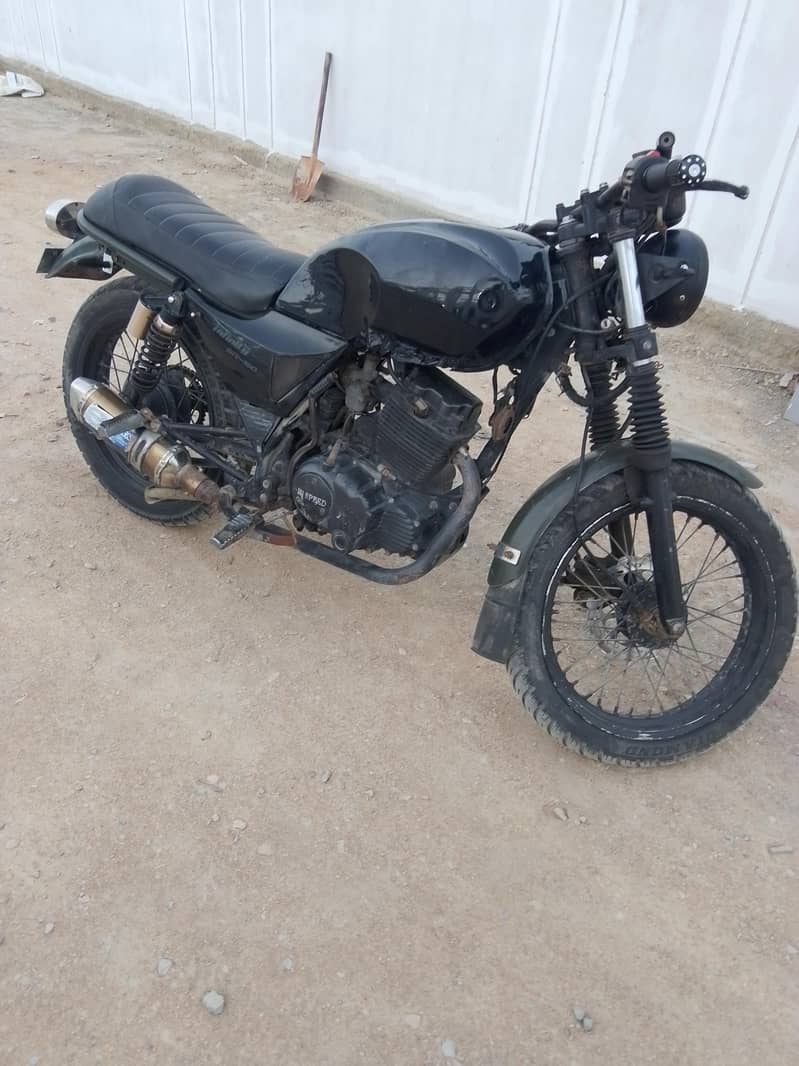 اچھی کنڈینشن ھے بھت کم یوز 2