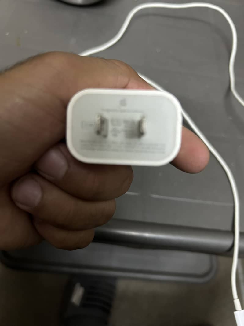 iPhone adapter 1
