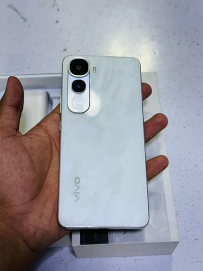 Vivo Y400