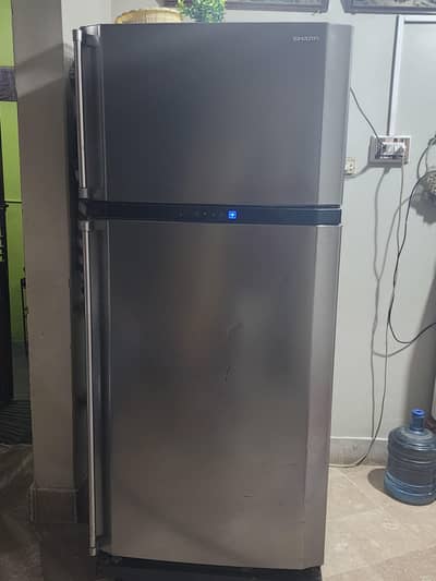 fridge sharp for sell full size 20 cubic feet