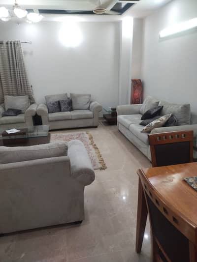 Spiciuse Luxury 3Bed Fully Furnished apartment Available For Rent F-11 Islamabad.