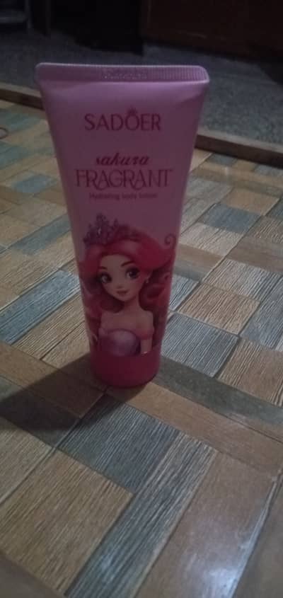 Sadoer hydrating body lotion