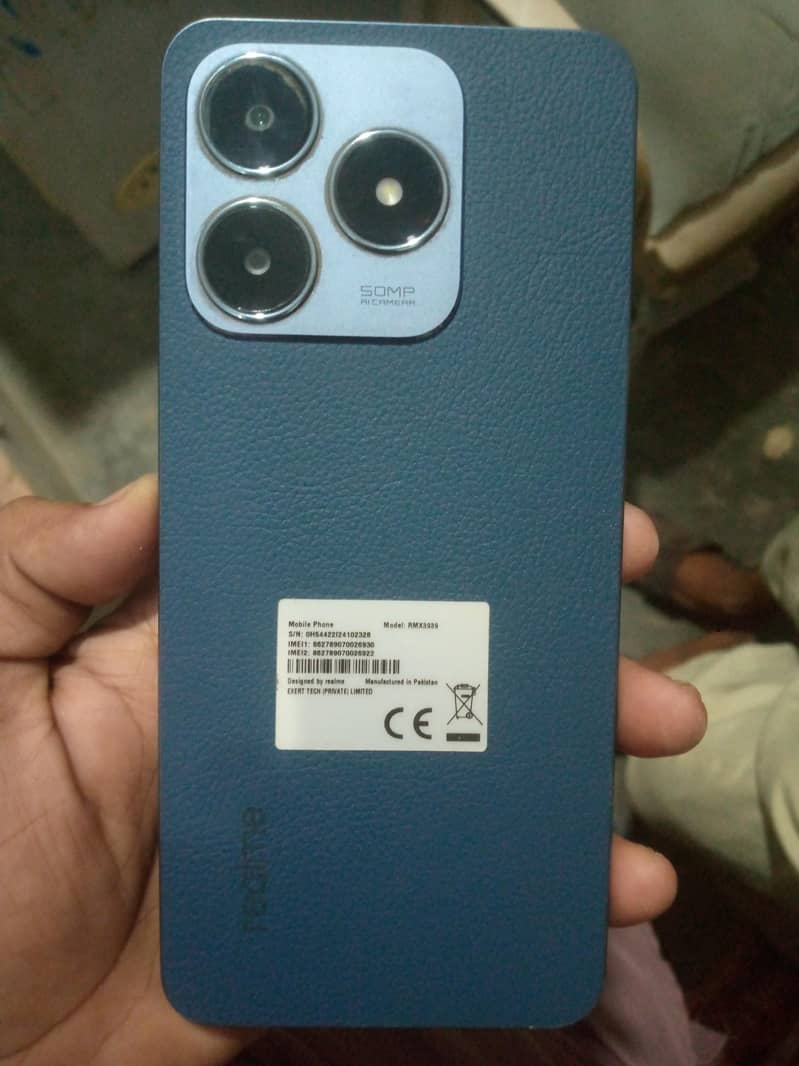 Realme C63 0