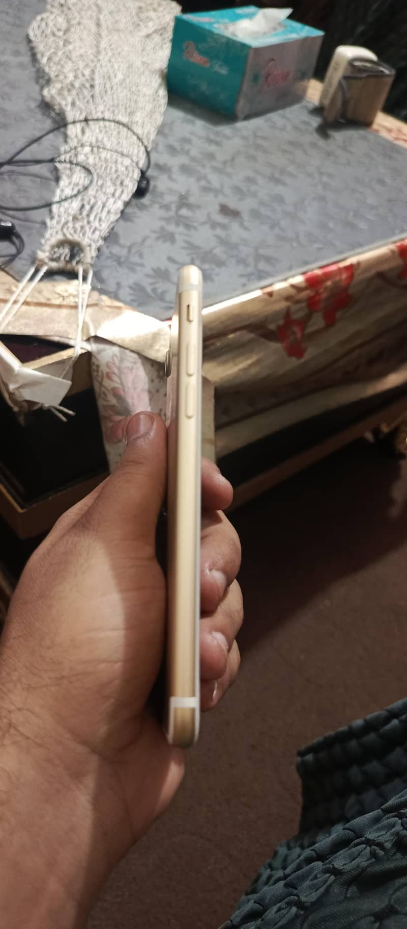 Apple iPhone 7 7