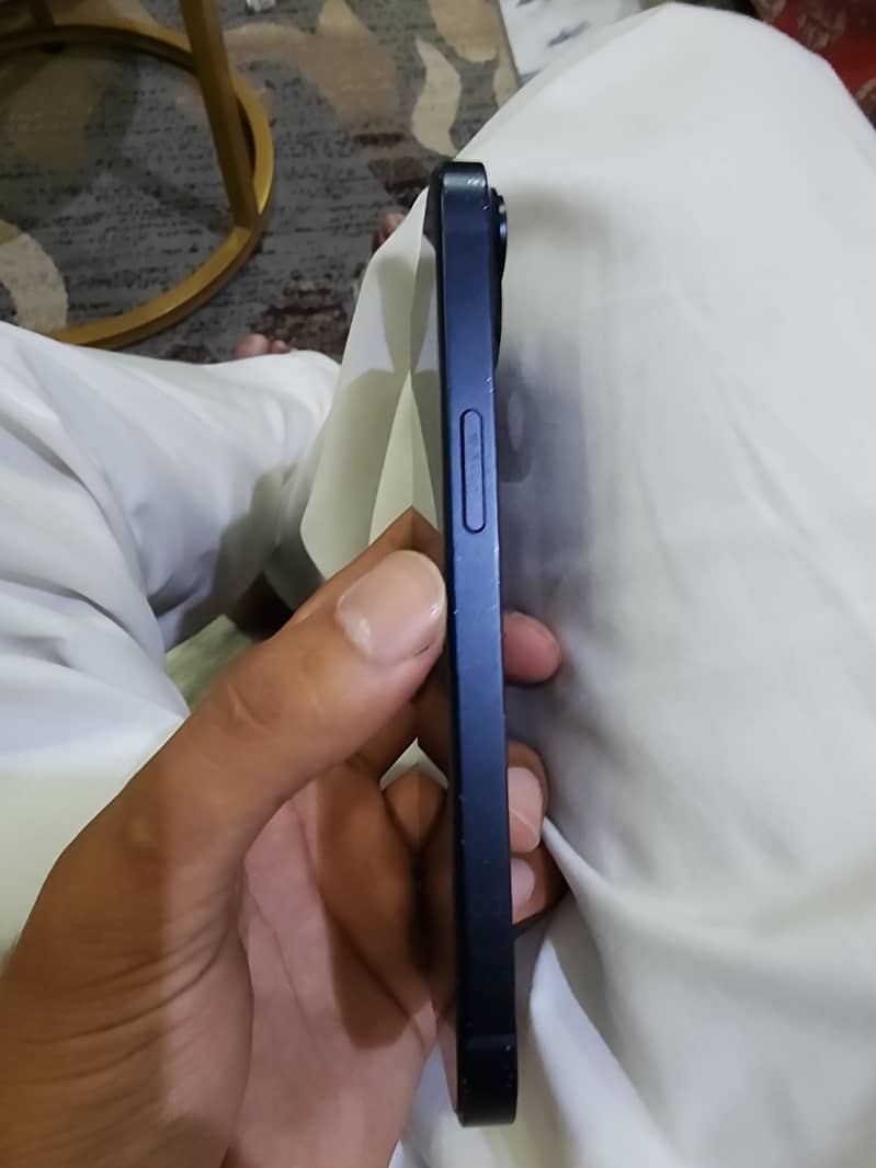 Apple iPhone 14 5