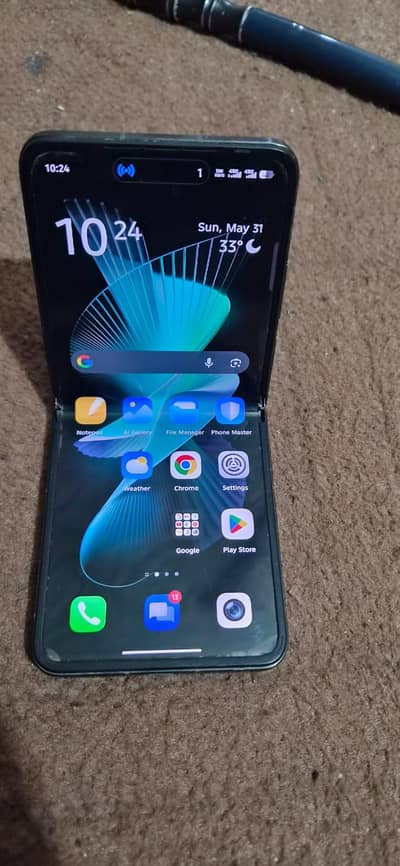 Infinix Zero Flip
