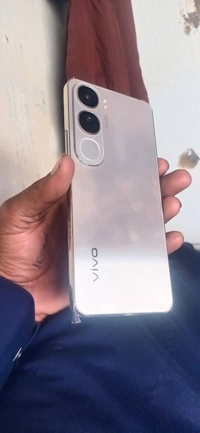 Vivo Y200