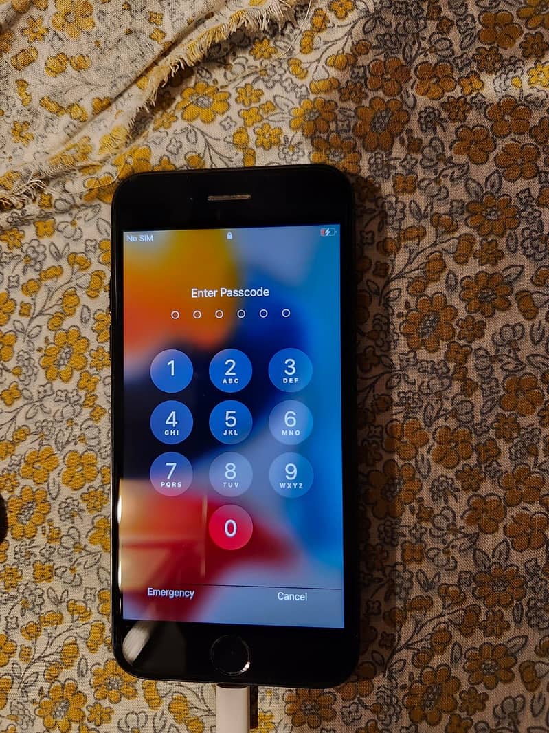 Apple iPhone 7 3