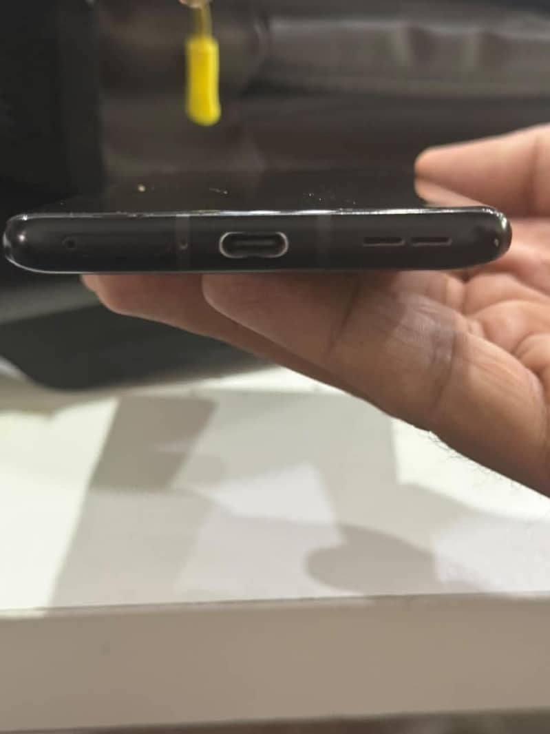 One Plus 8 Pro 6
