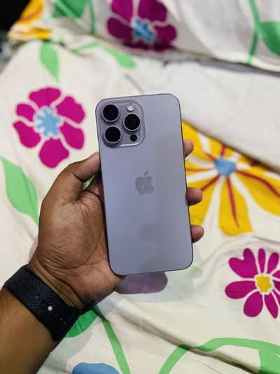 IPHONE 15 PRO MAX WITH BOX WATER PACK ALL OKAY