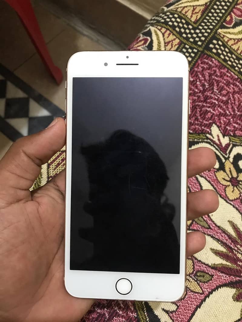 IPhone 8+ 1