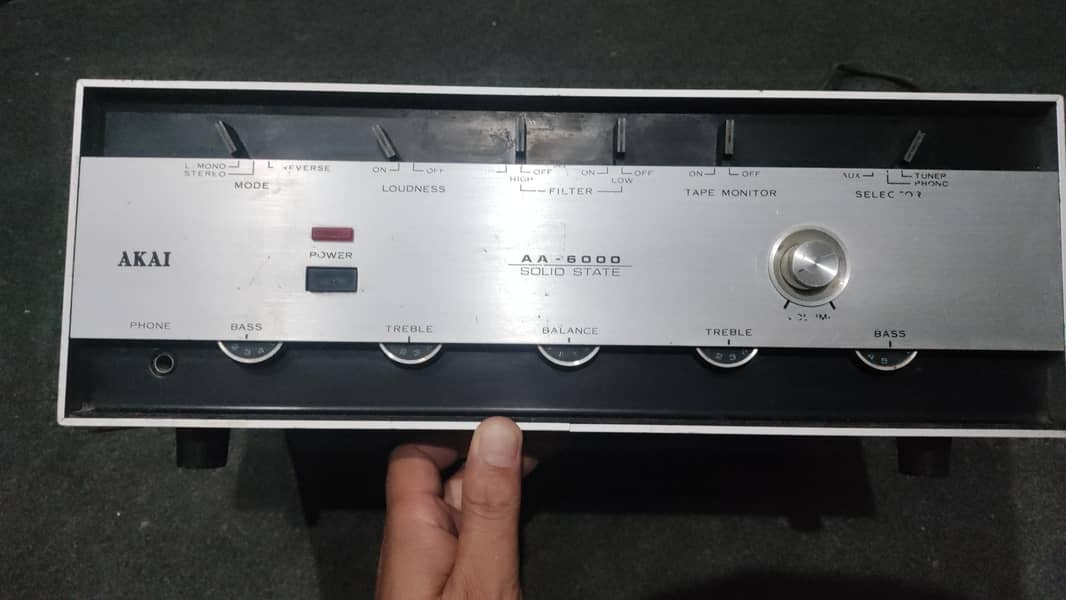 AKAI AA-6000 SOLID STATE 0
