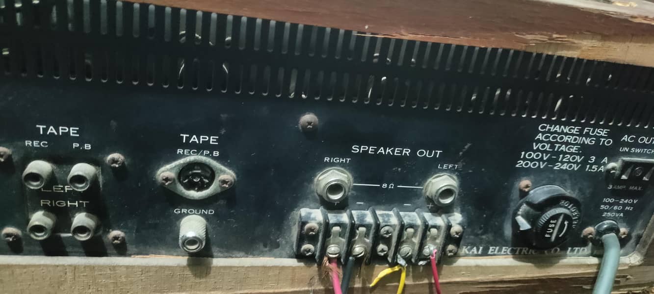 AKAI AA-6000 SOLID STATE 3