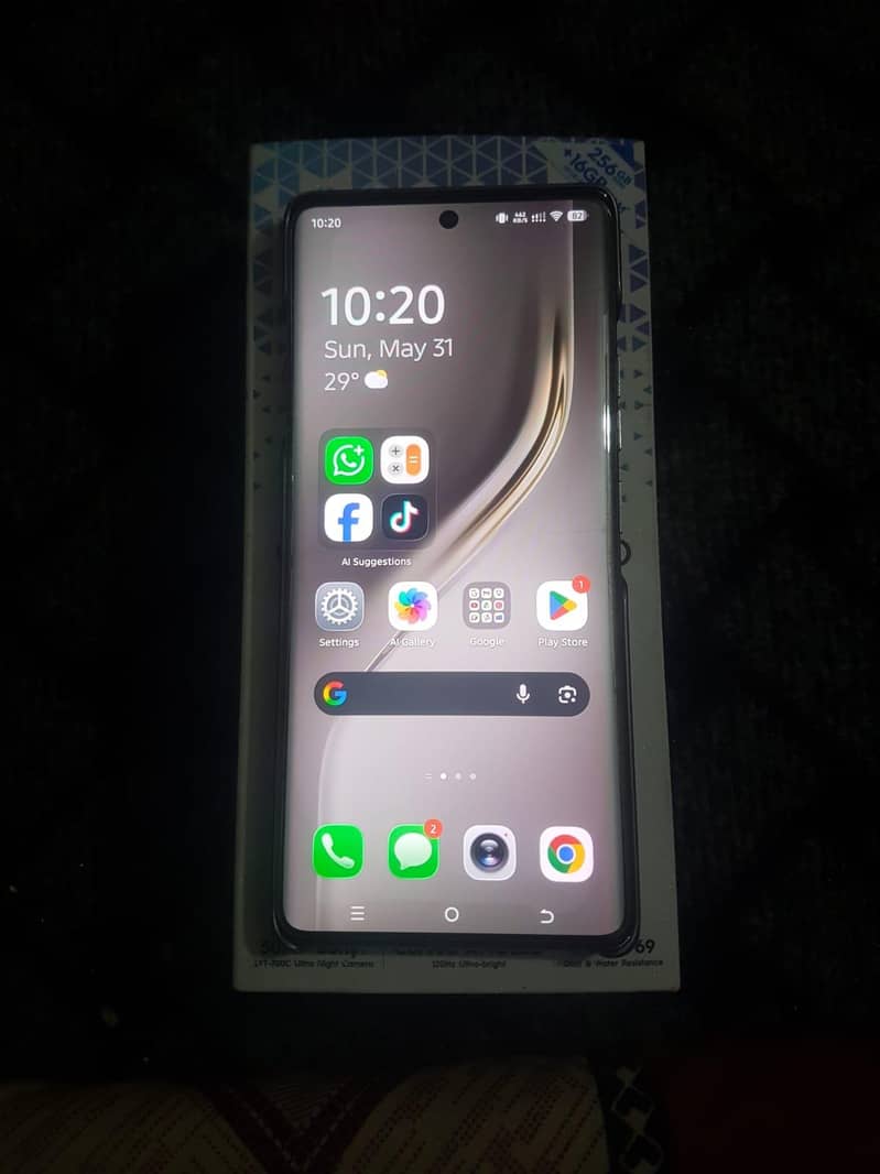 Tecno CAMON 40 Pro 3