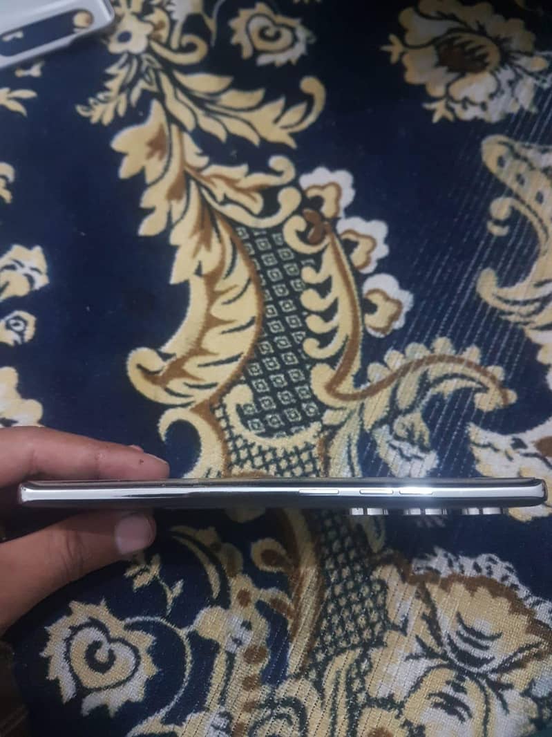 Tecno CAMON 40 Pro 6