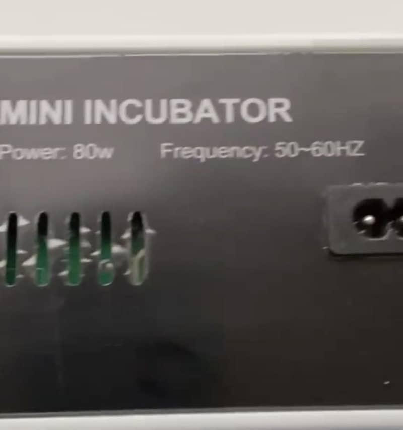 Mini automatic Incubator 2