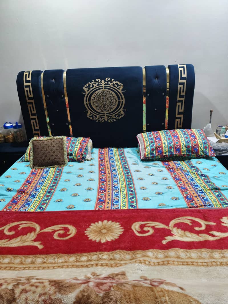 double bed set with dressing table & side table good condition 0
