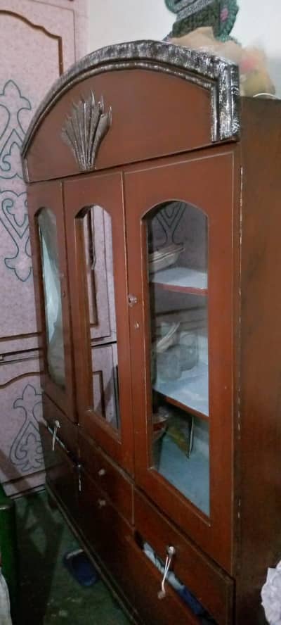 Wooden Showcase O3OI56O2OO3