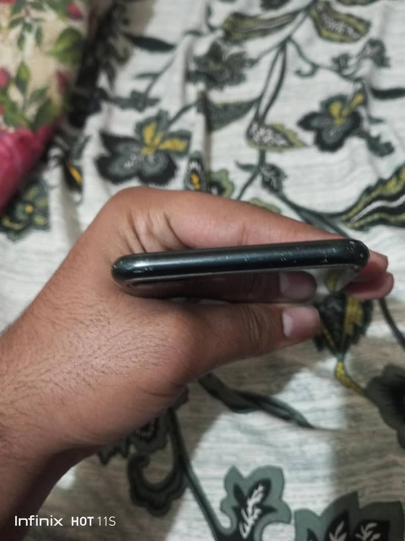 Apple iPhone 7 Plus 3