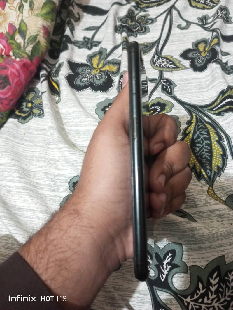 Apple iPhone 7 Plus 4