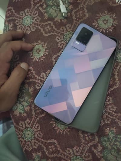 Vivo V21e