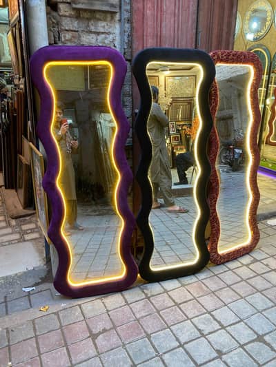 Single fome mirror