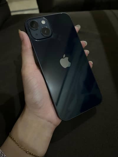 Apple iPhone 13