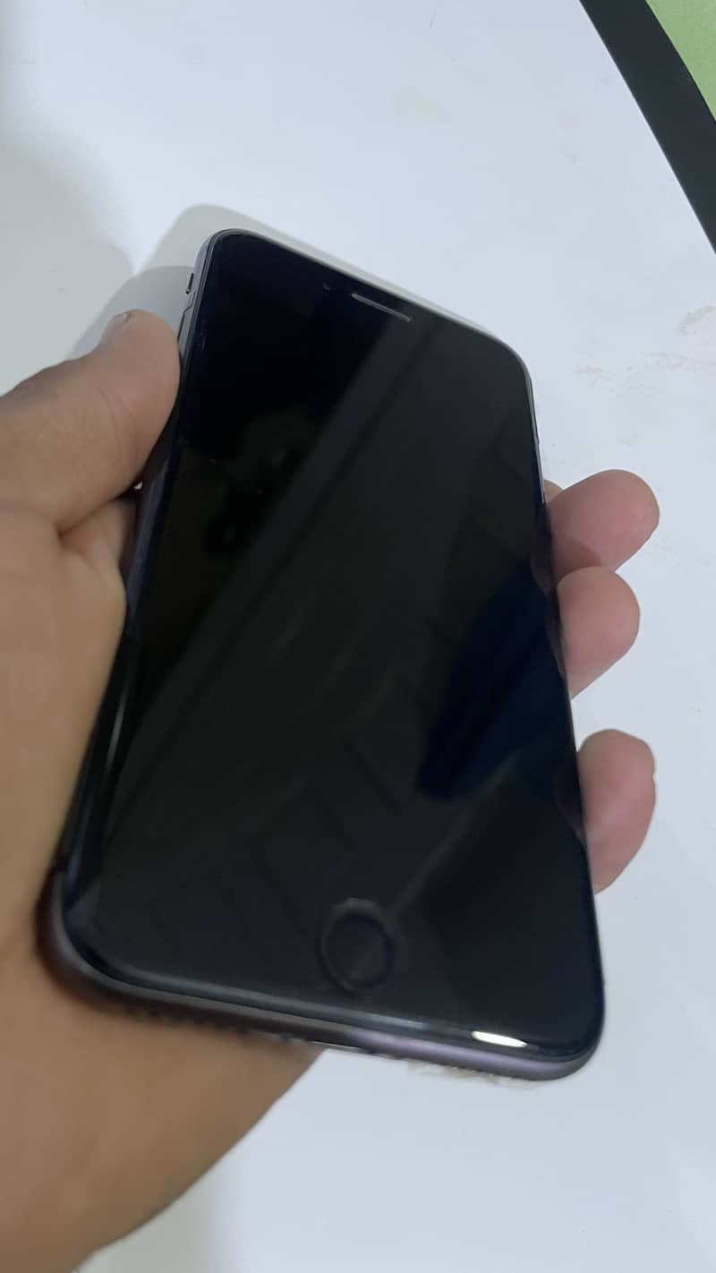 Apple iPhone 8 2