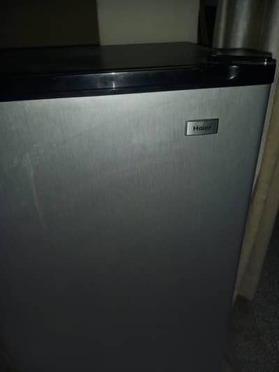 10/10 single door fridge for urgent sale
