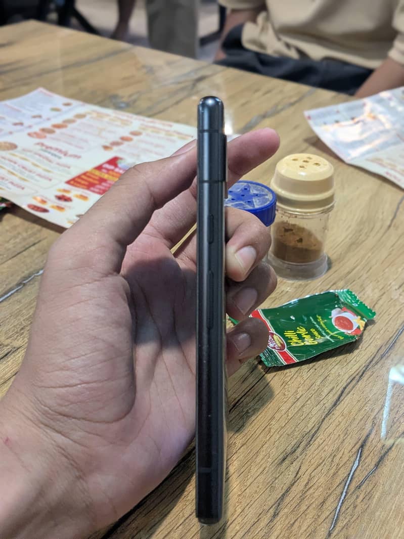 Google Pixel 7a 6