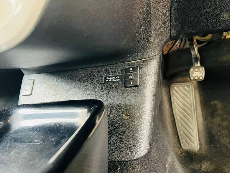 prius phv 9
