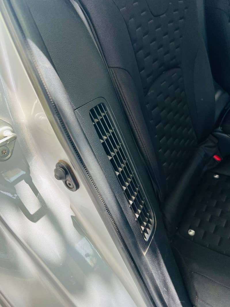 prius phv 17