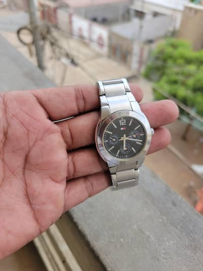TH The Watch