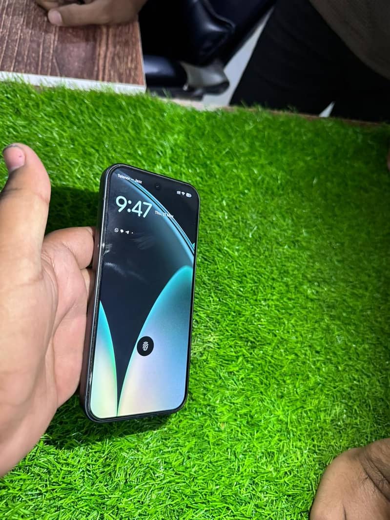 Google Pixel 9 3