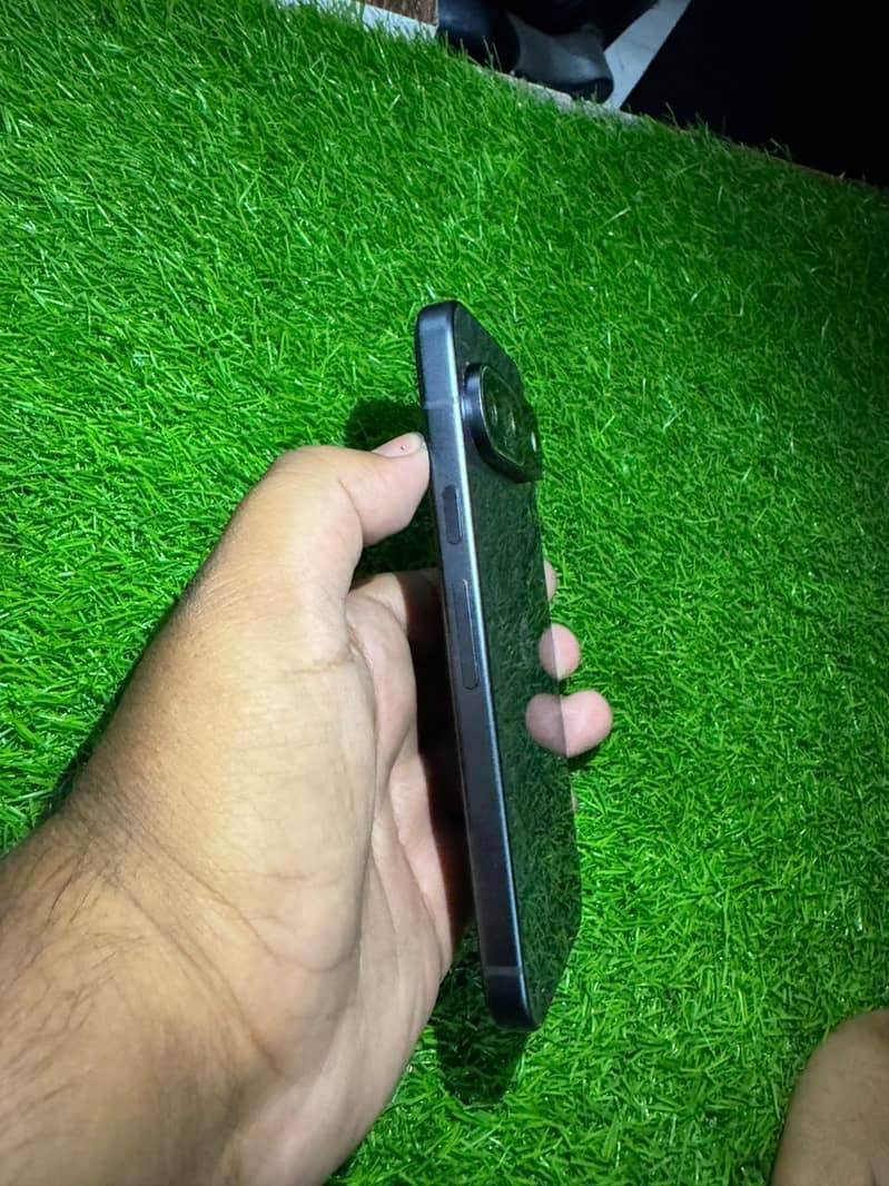 Google Pixel 9 6