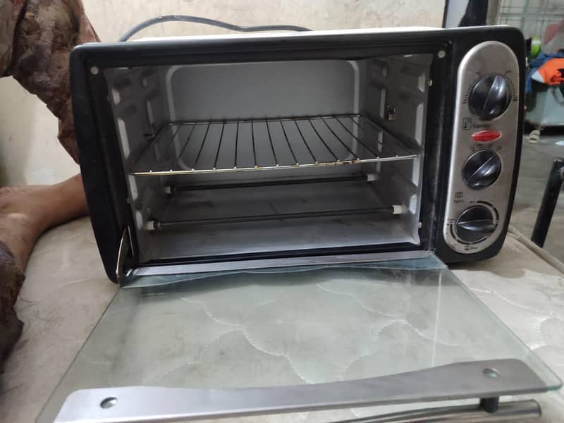 Baking Ovan good condition 0
