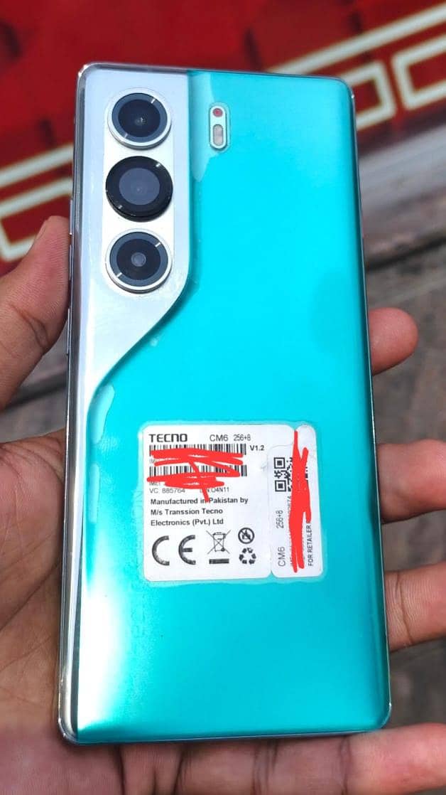 Tecno CAMON 40 Pro 1