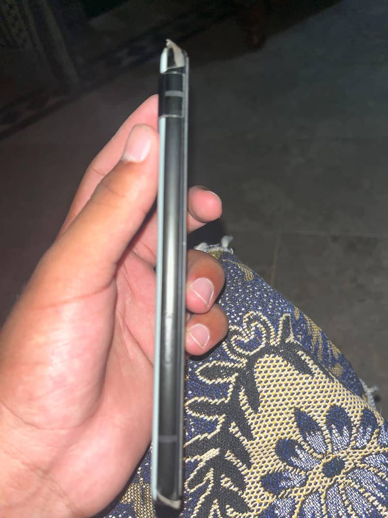 Google Pixel 6a 1